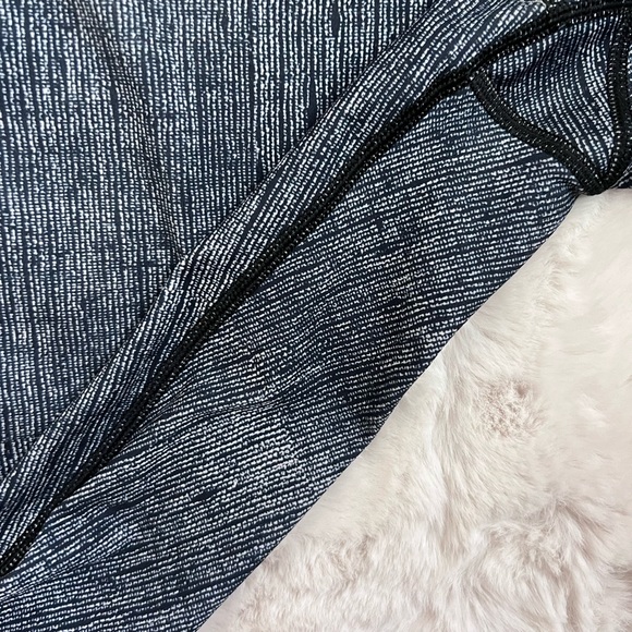 Lululemon Wunder Under Burlap Texture Cropped Leggings Size 4 - Picture 8 of 16